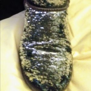 Ugg sequin size 8.5